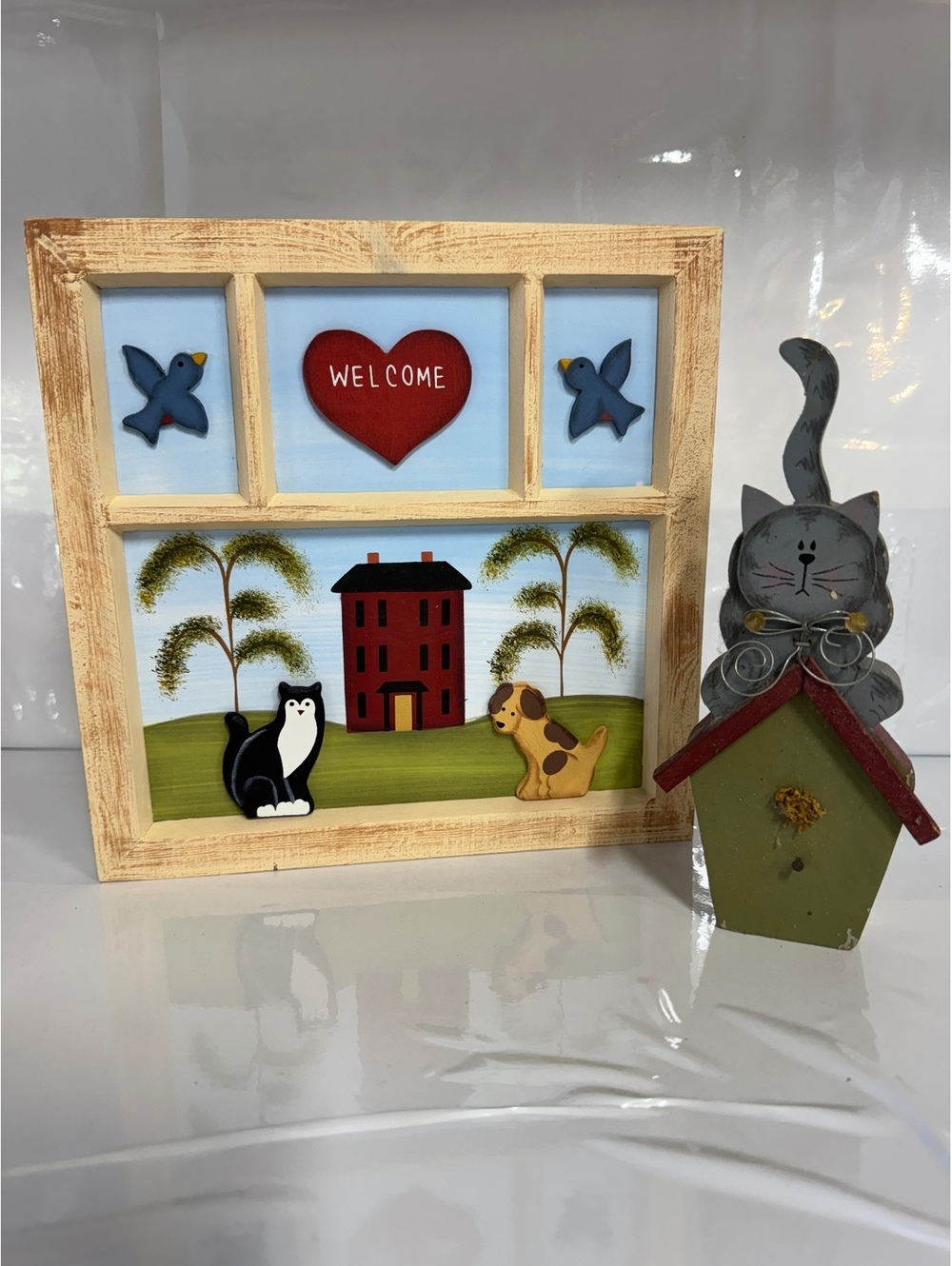 Rustic Wooden Welcome Wall Decor with Cat Figurine and House Scene